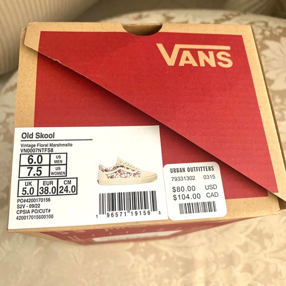 Vans Old Skool Sneaker in Floral + Marshmallow - Picture 14 of 14